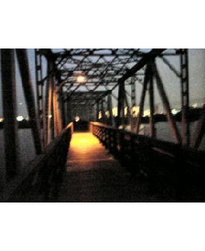 夜の赤川鉄橋