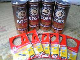 BOSS缶＆CUEストラップ
