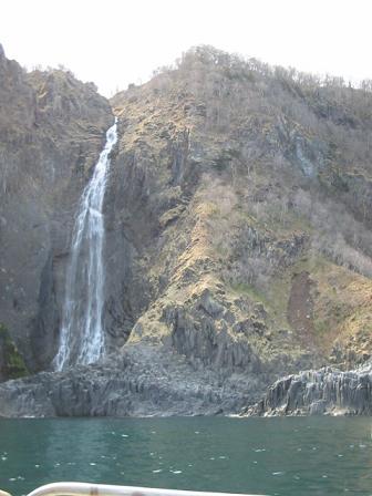 カリユニの滝