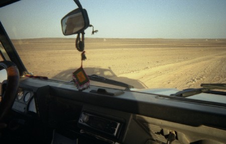 砂漠ドライブ