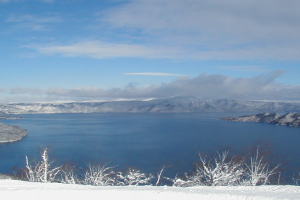 20050114発荷峠から見た十和田湖