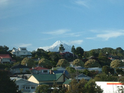 タラナキ山